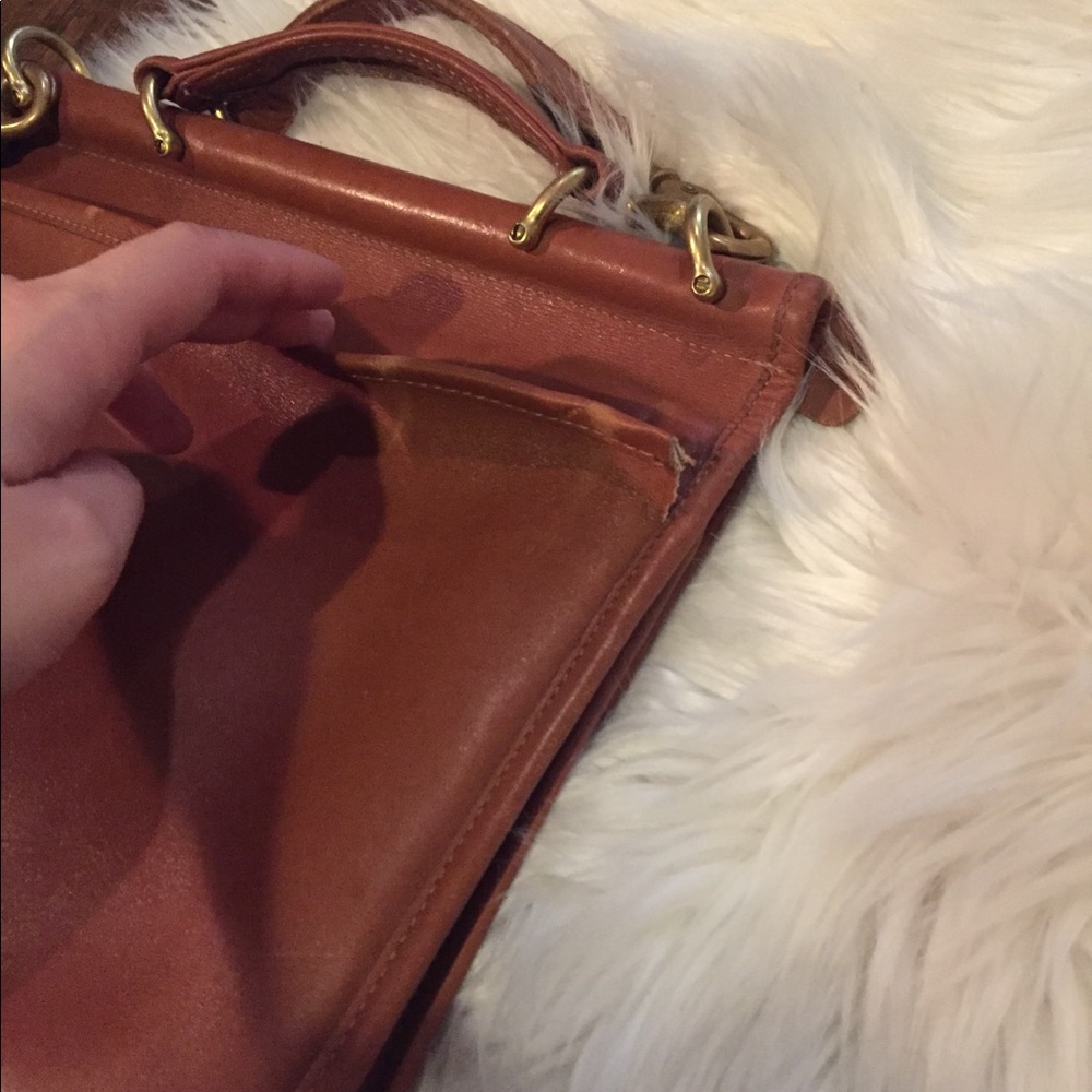 •Coach• Vintage Willis Bag in British Tan - Picture 7 of 8